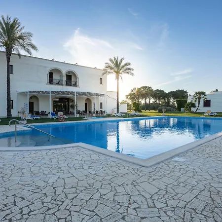 Hotel Hotiday Masseria 4*