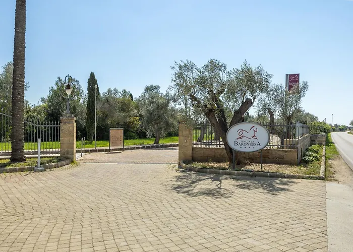 Hotiday Masseria Hotel 4*